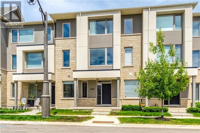 3343 Vardon Wy in Oakville, ON - Building Photo - Building Photo