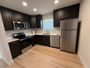 531 N J St, Unit 5 in Lake Worth Beach, FL - Building Photo - Building Photo