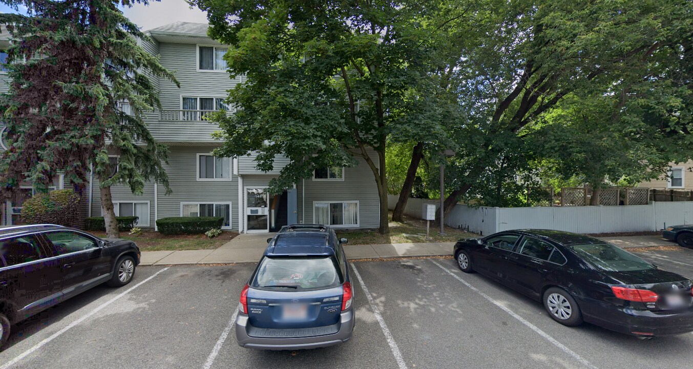 148 North Beacon St, Unit A1 in Boston, MA - Building Photo