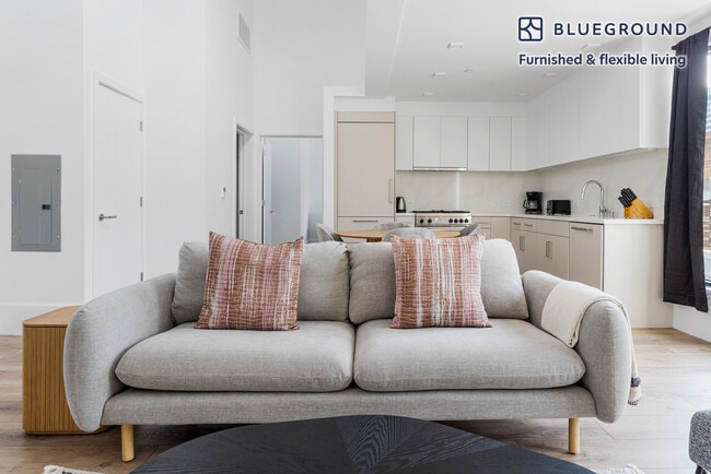 1288 Howard St in San Francisco, CA - Foto de edificio - Building Photo