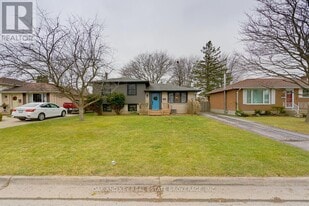 13 Dunwich Dr in St Thomas, ON - Building Photo