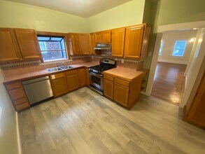 2113 Ashby Ave in Berkeley, CA - Building Photo - Building Photo