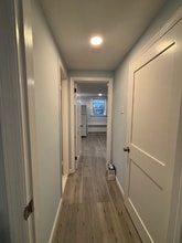 114 E Meadow Ave in East Meadow, NY - Foto de edificio - Building Photo