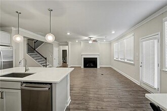 3068 Shirecrest Ln in Dacula, GA - Foto de edificio - Building Photo