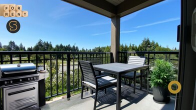 3156 Dayanee Springs Blvd in Coquitlam, BC - Building Photo - Building Photo