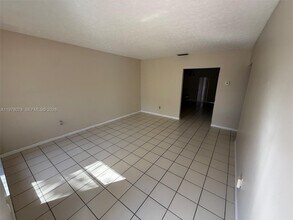 20612 SW 103rd Pl in Cutler Bay, FL - Building Photo - Building Photo