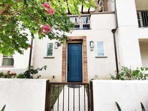 537 W Foothill Blvd in Glendora, CA - Building Photo - Building Photo