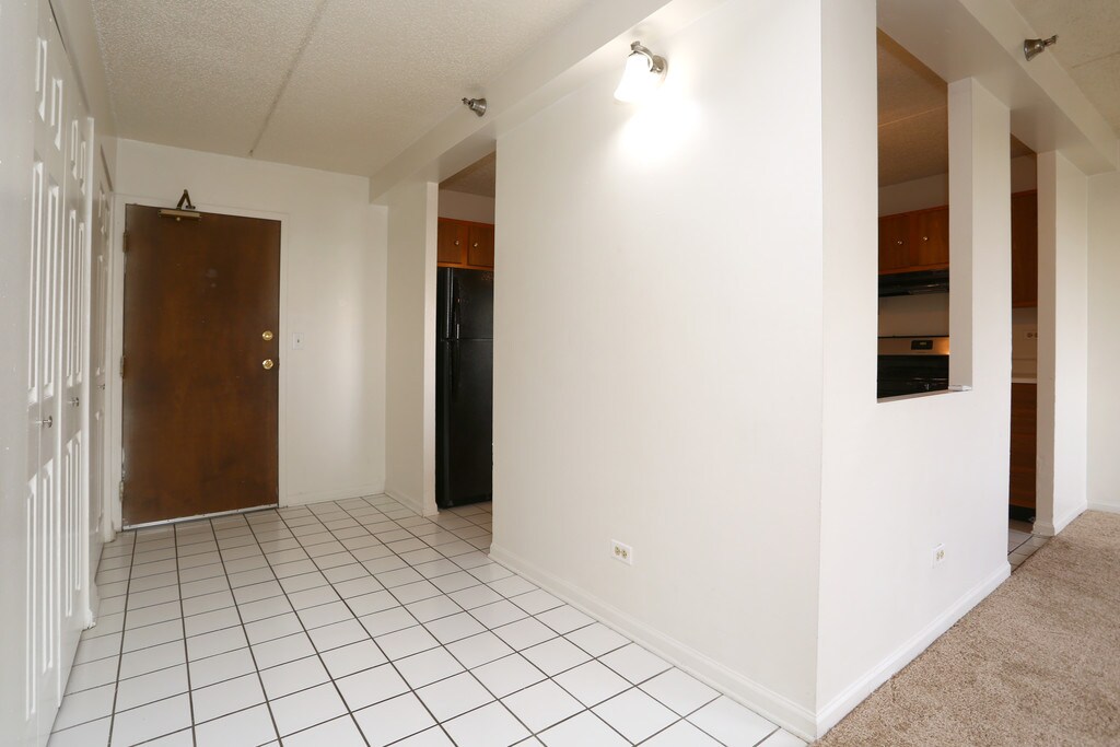 Bartlett Court Apartments Streamwood, IL Apartments