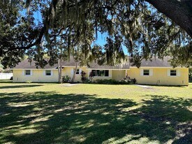 1567 Brooks Ln in Oviedo, FL - Building Photo