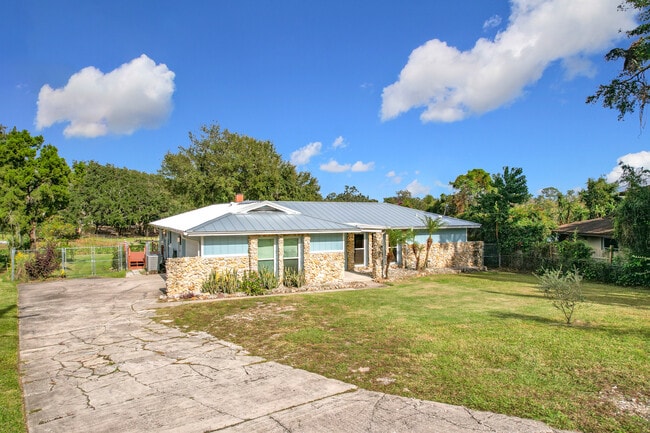 property at 317 Park Pl