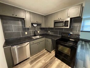 1809 Arlington Ave in Des Moines, IA - Building Photo - Building Photo