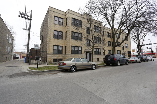 4356 W Belmont Ave in Chicago, IL - Building Photo - Building Photo