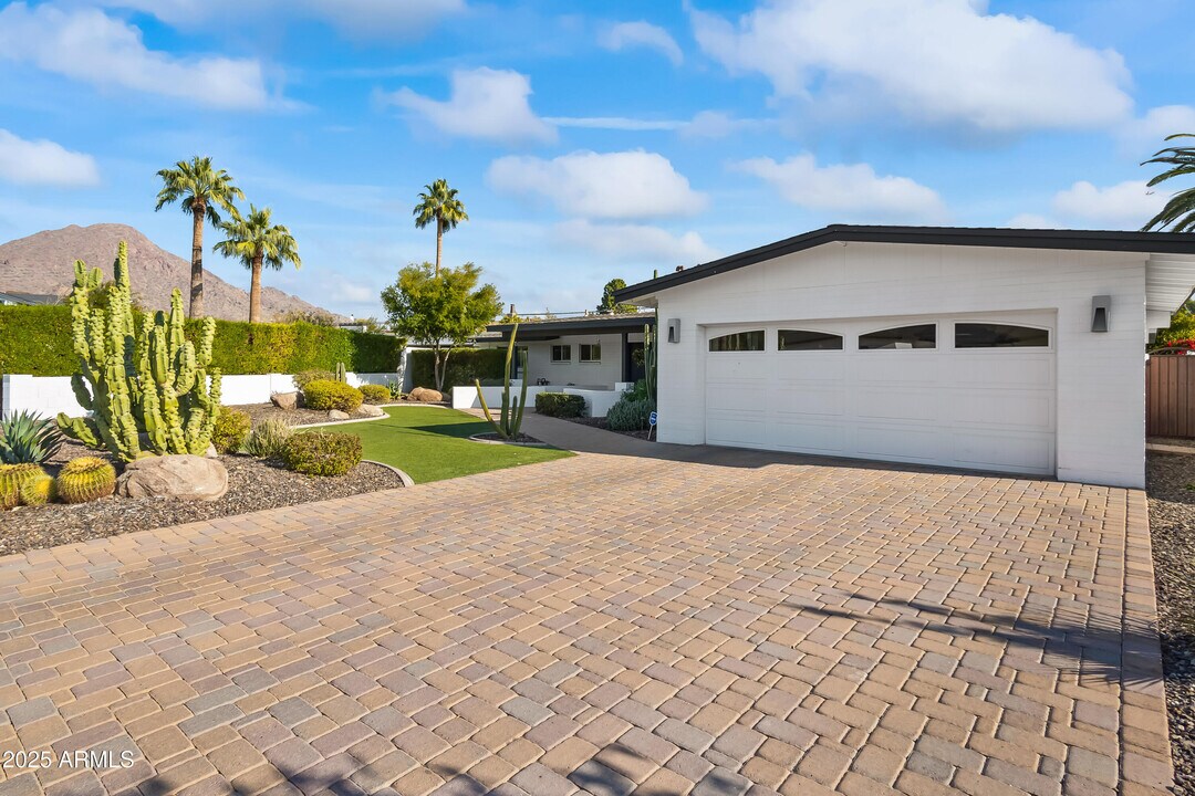 4431 E Calle Allegre in Phoenix, AZ - Building Photo
