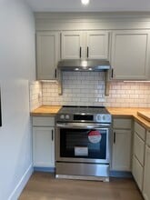 103 W Main St, Unit 4 in Lake Leelanau, MI - Building Photo - Building Photo