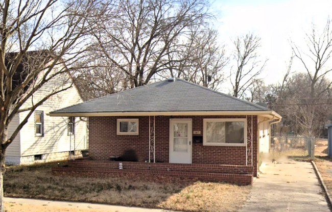 2235 W Caroline St in Wichita, KS - Building Photo - Building Photo