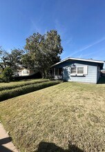 1505 Douglas Dr in Odessa, TX - Foto de edificio - Building Photo