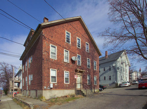 19 Danforth St in Fall River, MA - Building Photo - Building Photo