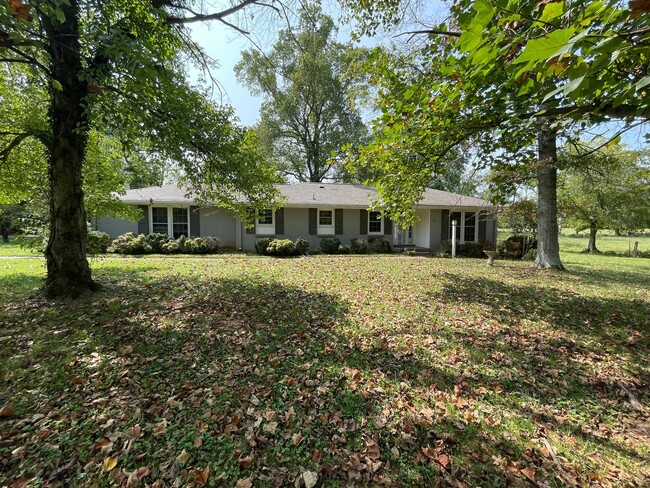 2525 Dilton Mankin Rd in Murfreesboro, TN - Building Photo - Building Photo