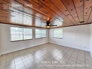 1275 Gramac Dr in North Fort Myers, FL - Building Photo - Building Photo