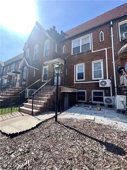 1932 E 29th St in Brooklyn, NY - Building Photo