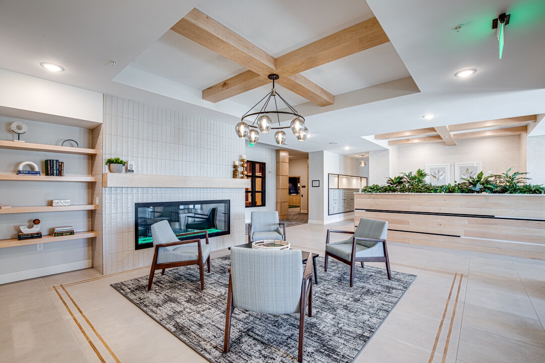 Risor of Maple Grove 55+ in Maple Grove, MN - Foto de edificio