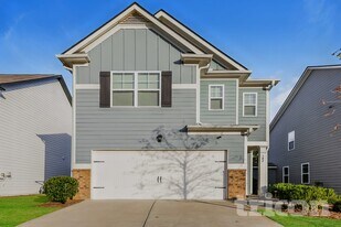 142 Woodhouse Cir in Acworth, GA - Building Photo