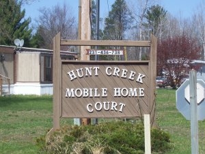 Hunt Creek Mobile Home in Hillman, MI - Foto de edificio