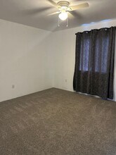 2468 Topeka Dr in North Pole, AK - Building Photo - Building Photo