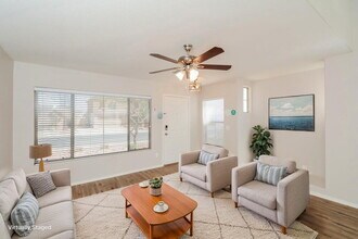 6517 W West Wind Dr in Glendale, AZ - Building Photo - Building Photo