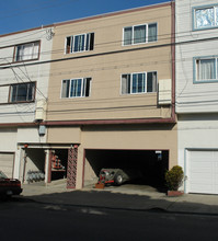 261 Price St in Daly City, CA - Building Photo - Building Photo