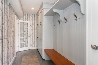 67 Whittier Rd in Wellesley, MA - Building Photo - Building Photo