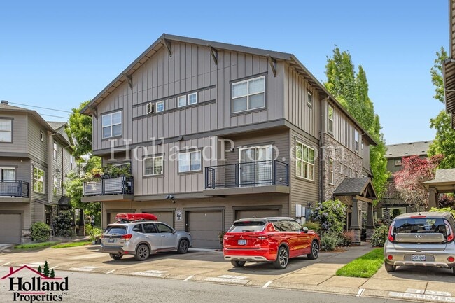 property at 615 NE Garswood Ln