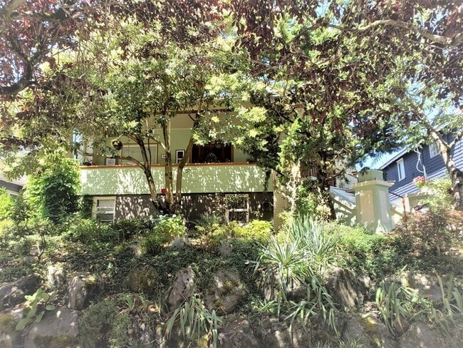 property at 5833 Woodlawn Ave N