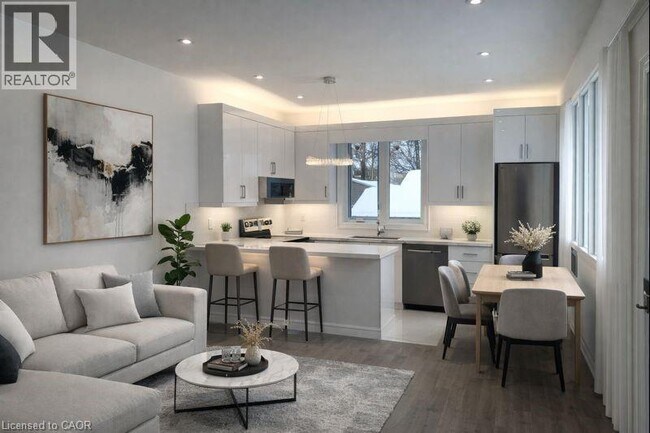 114 Warren Ave in Hamilton, ON - Building Photo - Building Photo