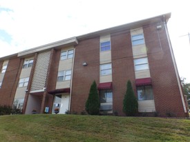 Gardens at Knoxwood Apartments