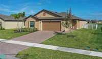 973 Bent Creek Dr in Fort Pierce, FL - Foto de edificio - Building Photo