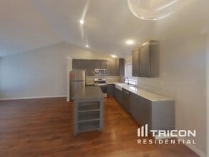 3810 212th St Ct E in Spanaway, WA - Building Photo - Building Photo