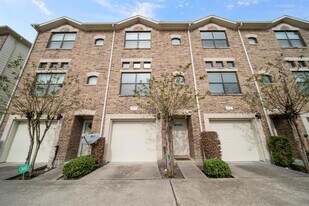 7650 Springhill St in Houston, TX - Building Photo