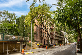 538 E 89th St in New York, NY - Building Photo - Building Photo