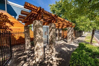 Californian Villas in Concord, CA - Foto de edificio - Building Photo