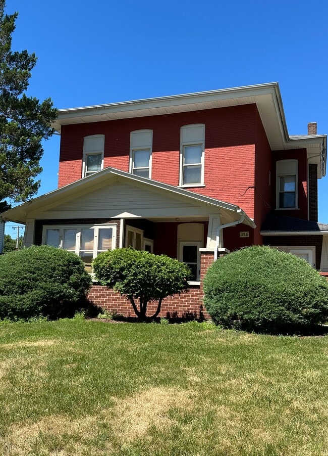 property at 316 S Washington St