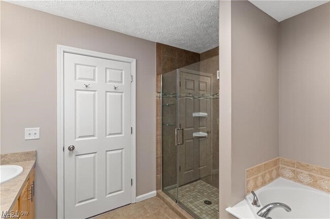 property at 2581 Wyndgate Ct