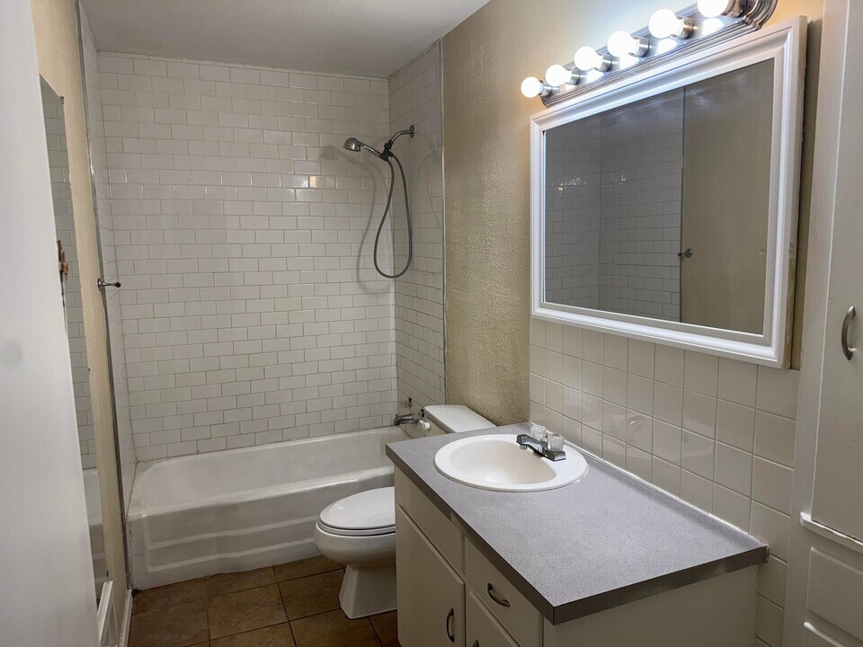 2821 61st St in Lubbock, TX - Building Photo