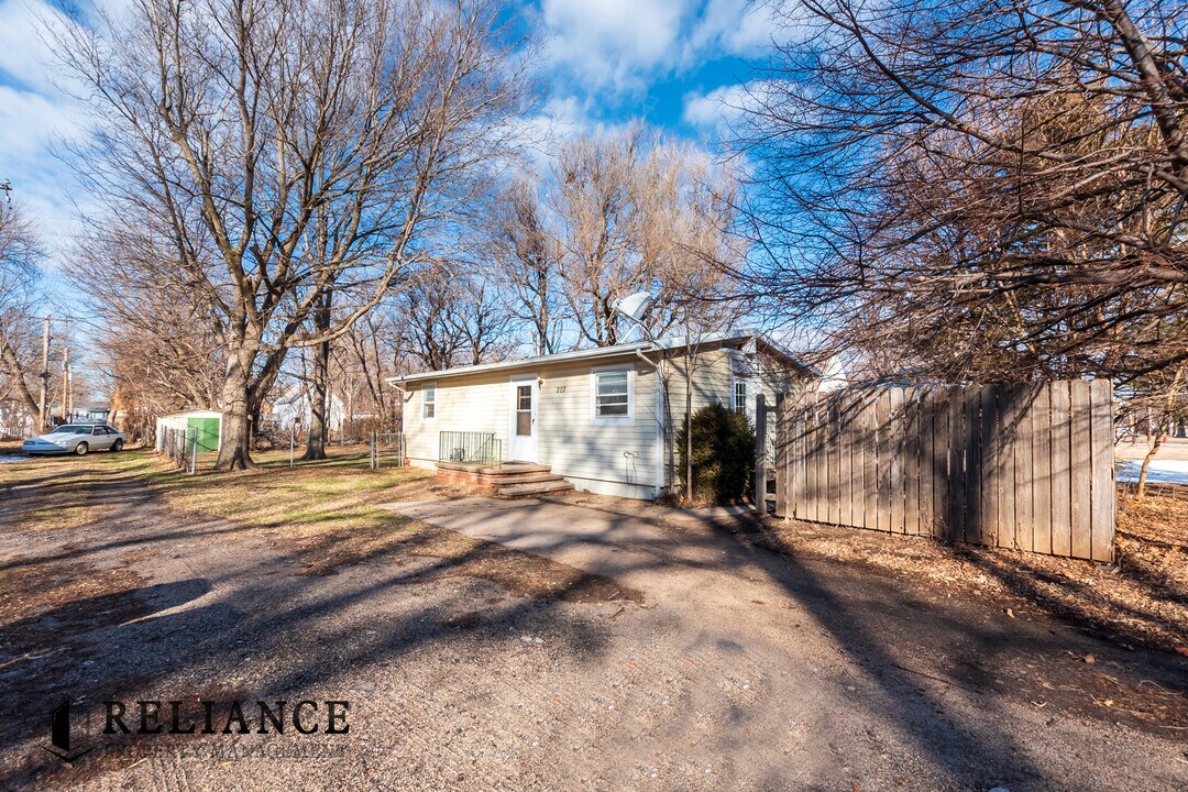207 S Topeka St in Haven, KS - Building Photo