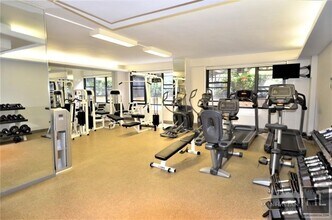 EAST 49 STREET in New York, NY - Building Photo - Building Photo