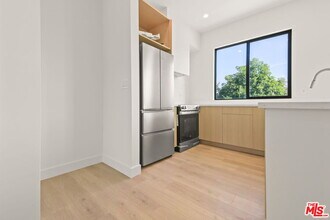 2671 Benedict St in Los Angeles, CA - Foto de edificio - Building Photo