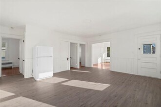 19 Vale St in Providence, RI - Foto de edificio - Building Photo