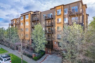Epic Condominiums in Seattle, WA - Building Photo