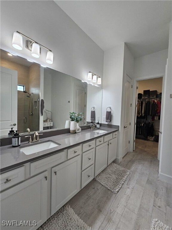 25629 Shoreline Gaze Dr in Bonita Springs, FL - Building Photo - Building Photo