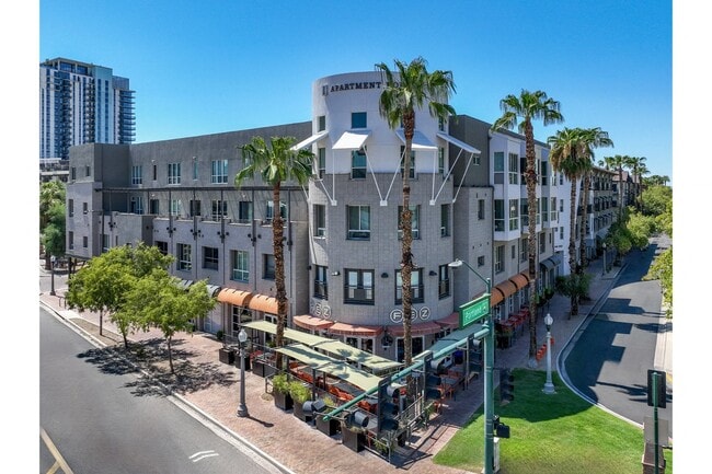 Roosevelt Square in Phoenix, AZ - Foto de edificio - Building Photo